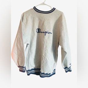 Vintage 1990s Reverse Weave Champion Brand Sweatshirt-Excellent Condition